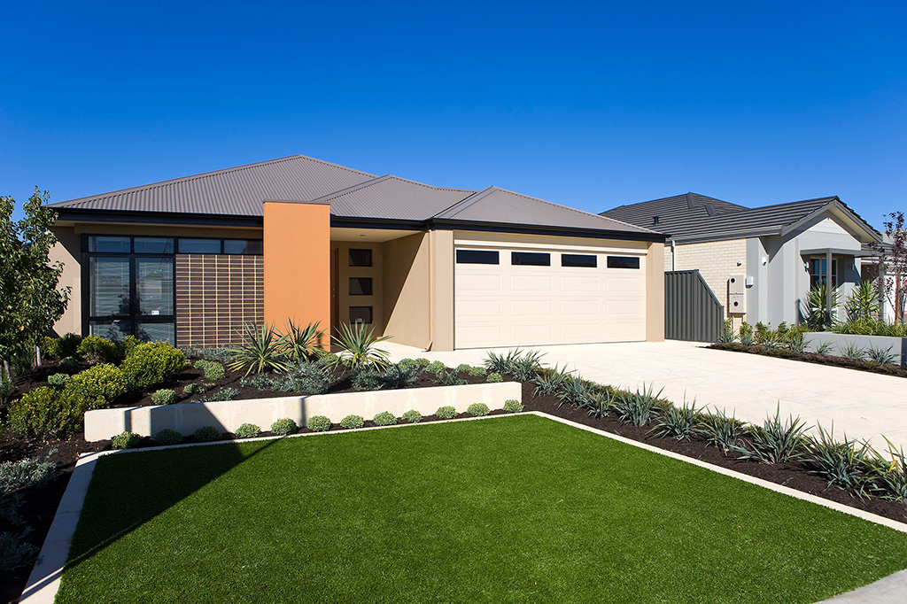 st-gallery-11 Contemporary home elevation with decorative, orange pillar